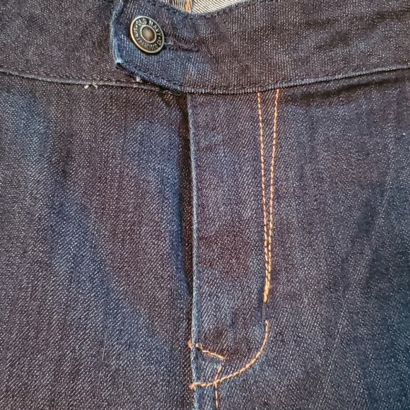 NWOT Old Navy Boot Cut Dark Wash Jeans- Size 16 - Picture 6 of 9